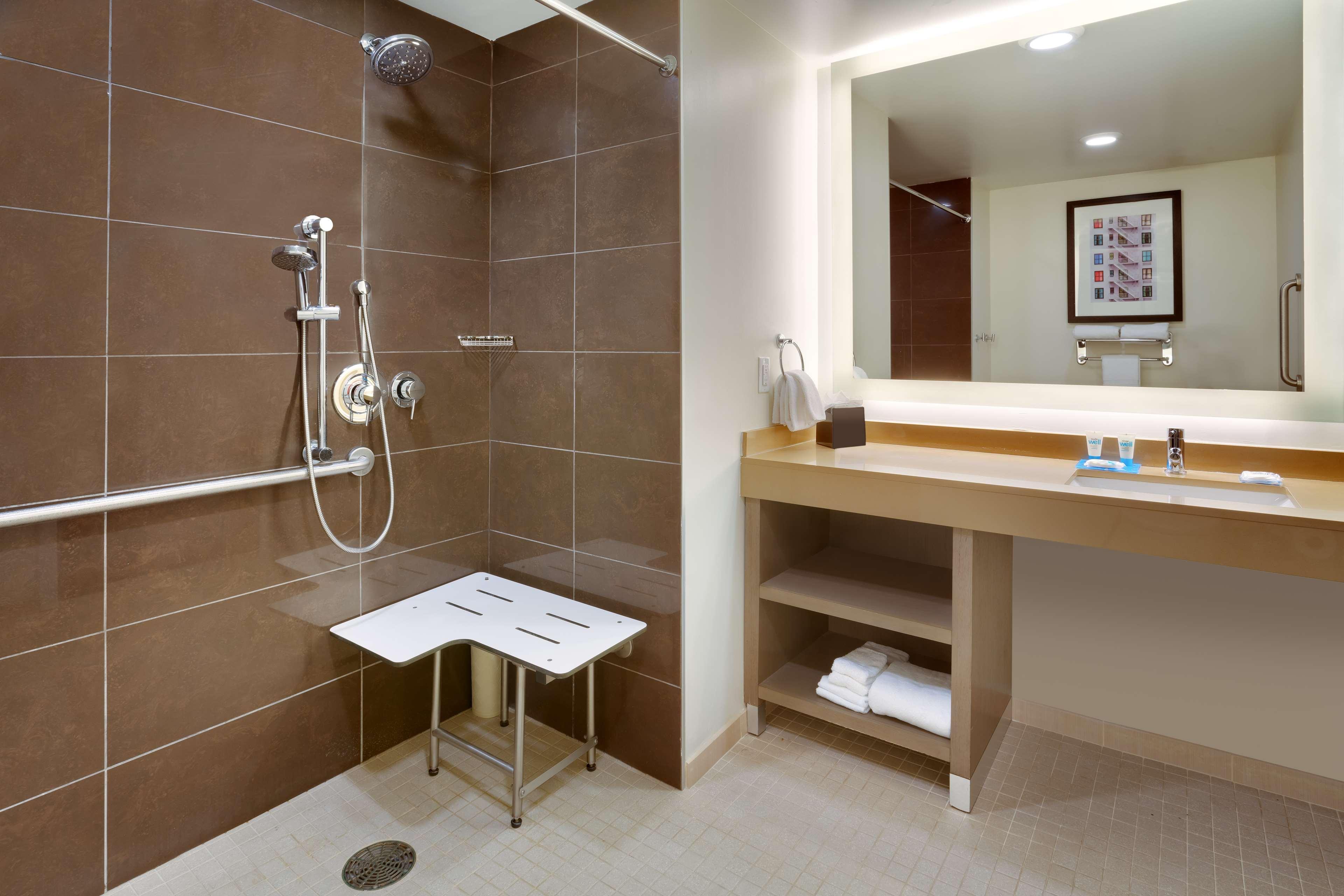 Hyatt House La - University Medical Center Лос-Анджелес Экстерьер фото